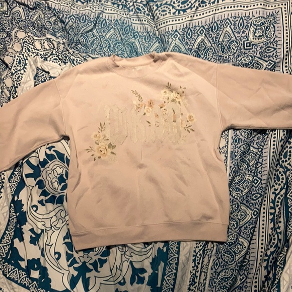 Sweater - Picture 1 of 1